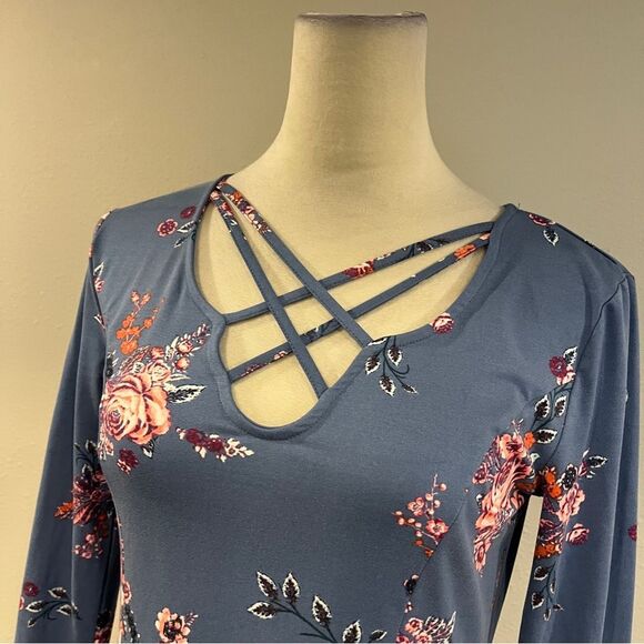 Mudd long sleeve Floral mini Dress size medium - Picture 2 of 11